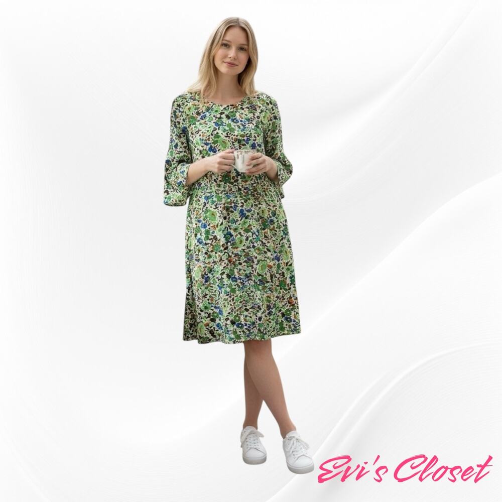 Traffic People Women's Knee Length Dress Sz L Multi Color Floral Print. NWT